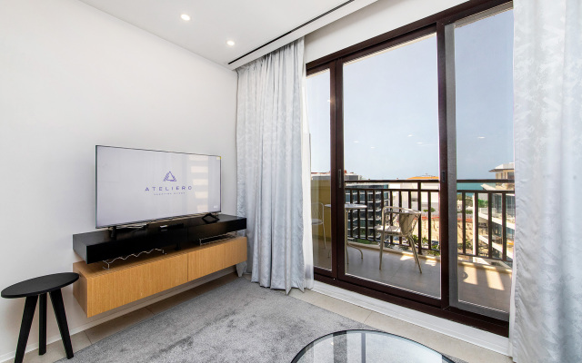 Tropical at Royal Amwaj with Private Beach Apartment