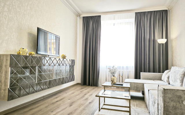 Prospekt Nezavisimosti 44, Supertsentr, Dvushka Apartments