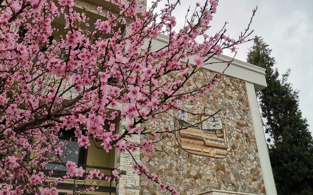 IRIS Hotel&Spa