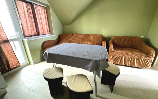Mozhzhevelovaya Guest house