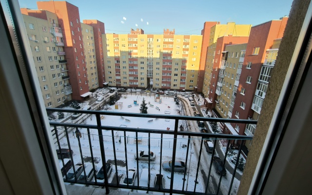 Апартаменты на 8-м этаже в центре, 70 кв. м.