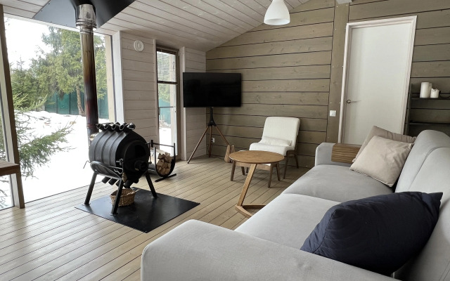 Dom V Lesu Private house