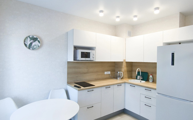 S Balkonom I Vidom Na Sosnovy Bor Flat