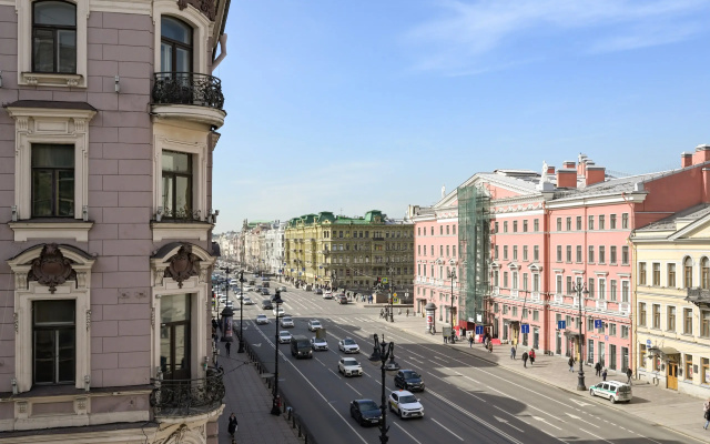 Апартаменты Minin Apartments с видом на Невский 150 кв.м.