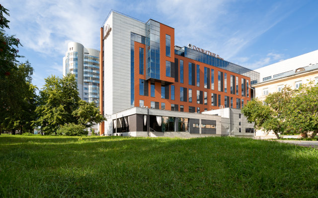 Отель DoubleTree by Hilton Novosibirsk