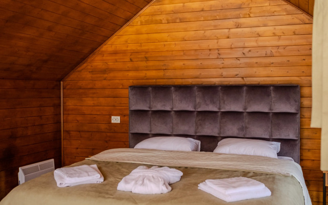 Шале Aishah House 1