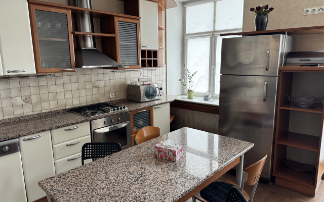 Big City Apartment Apartments