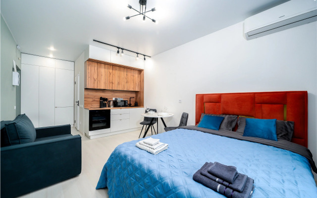 Stilnaya Studiya S Novym Remontom Flat