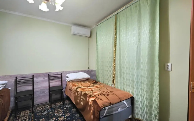 Flat na Vlasova 23