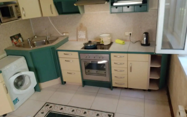 Ryadom s Mgu na Michurinskom Prospekte Flat