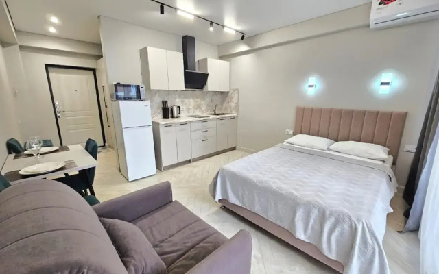 Na Ul Staroshosseynaya 5k8 Apartments