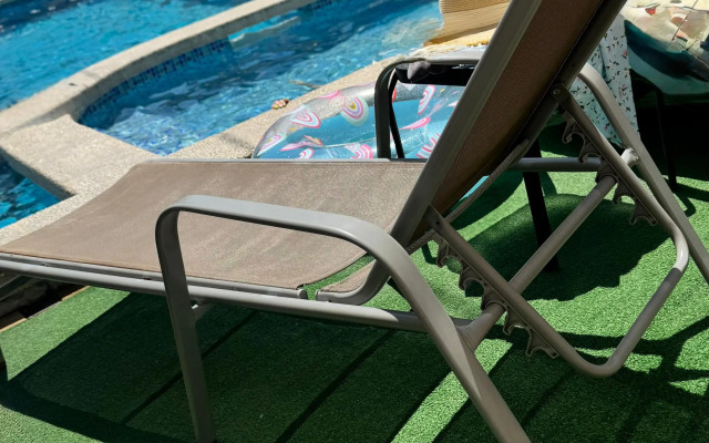 Ellada Guest House