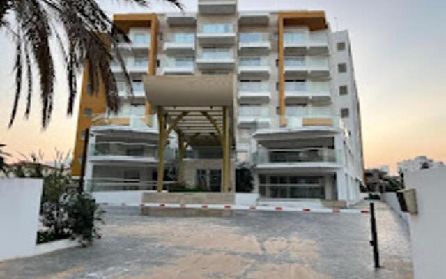 Captain Pier Hotel