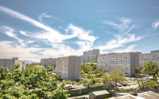 Апартаменты возле Театра и моста, недалеко от центра. Брянская 18.