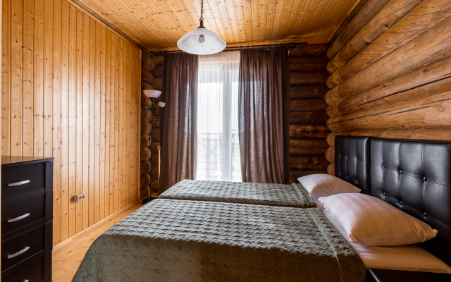 Paradajz Hotel