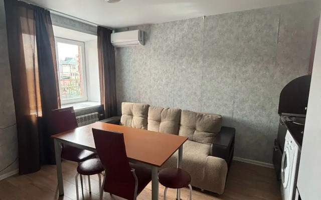 U Valeevny Apartments