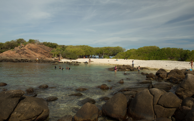 Отель Nilaveli Beach