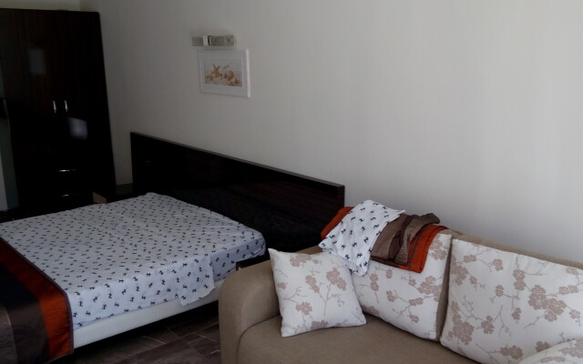 Lara Camlik Pansiyon Mini-Hotel