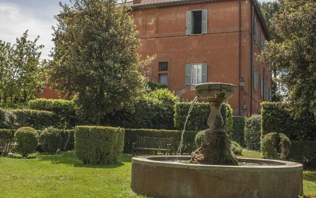Castello Del Duca Hotel