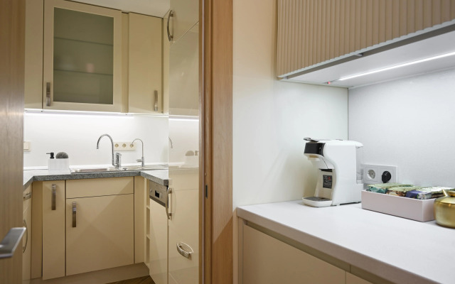 Mirum Hotel