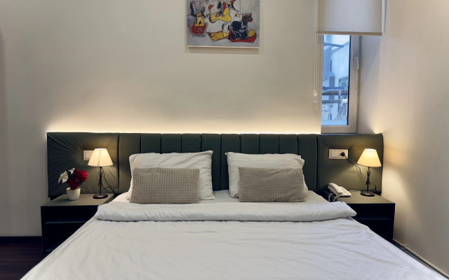 Nava Hotel