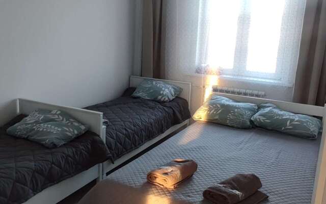 Na 104-Om Kvartale 5 Apartments