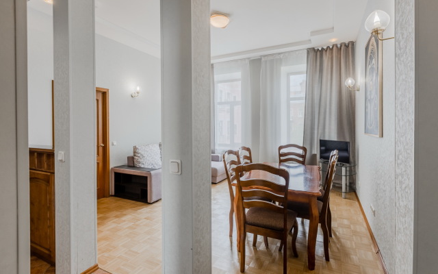 Апартаменты SpbStay с сауной на Невском проспекте 90