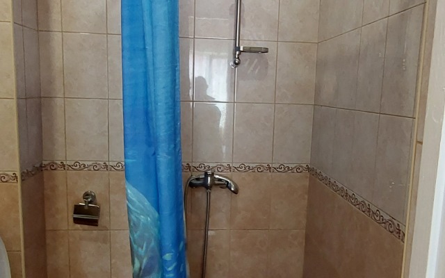 Larisa Guest House