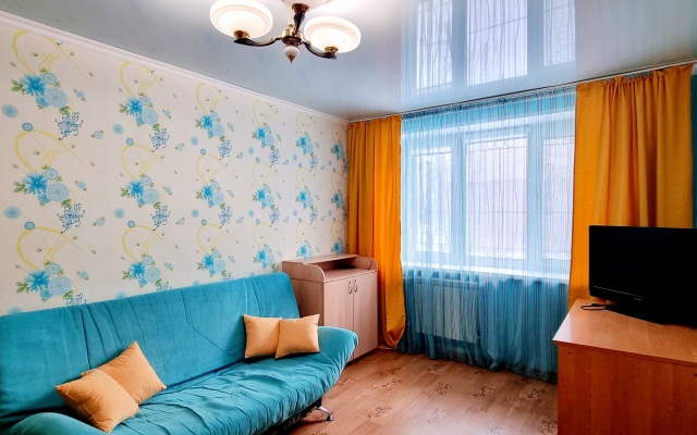 Квартира Рядом с Городским Стадионом