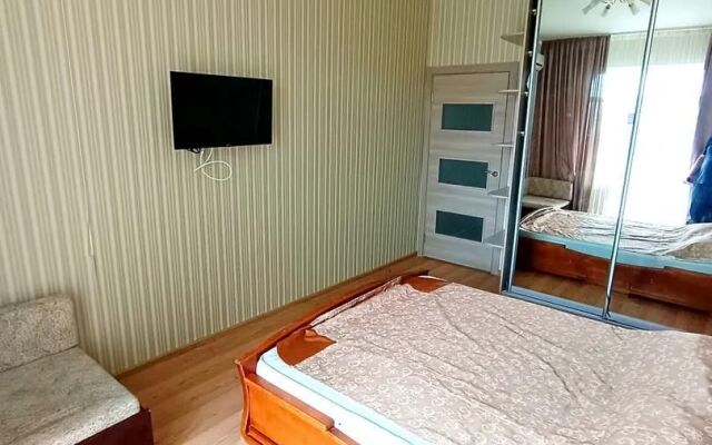 Na Ostrovskogo 67D Flat