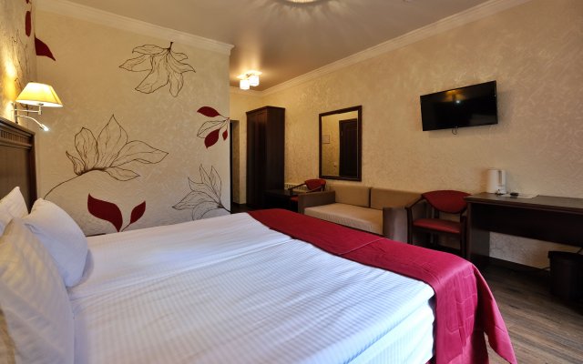 GrandShale Hotel