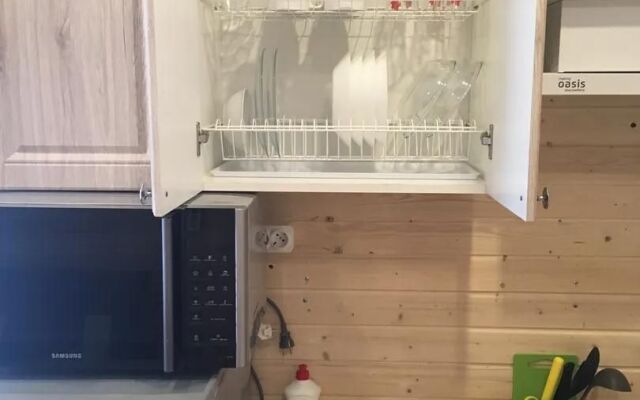 Частный дом на 1-м Академическом переулке 9