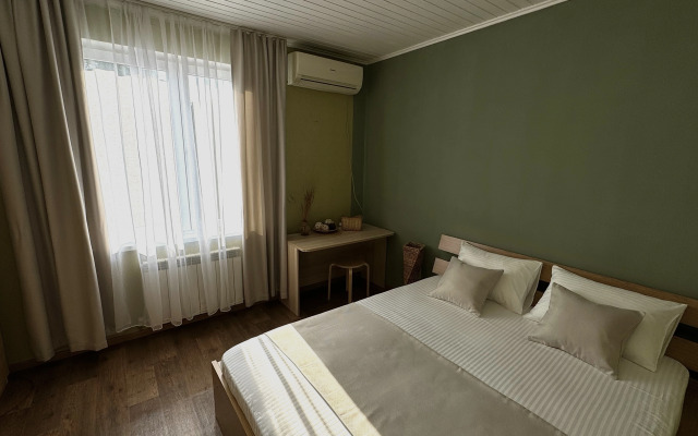 Taunkhaus S Vidom Na Gory Dom Solntsa Apartments