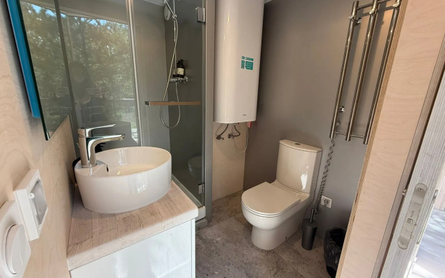 Unikalny Atomm Xl Private house