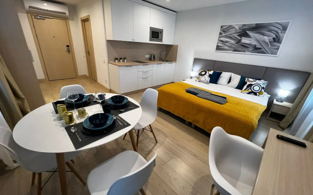 Студия уютная 1 минута до метро Технопарк