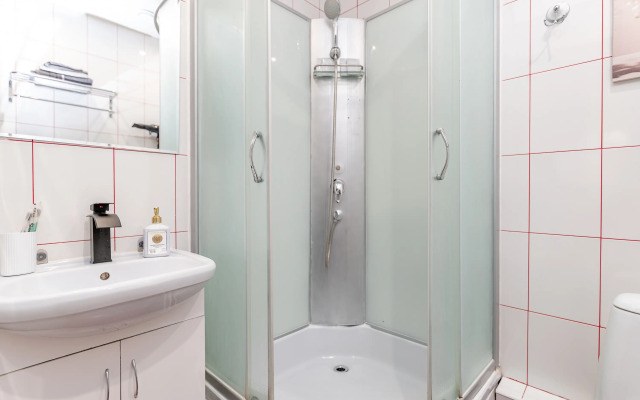 Апартаменты улица Жуковского 1/2/10с2