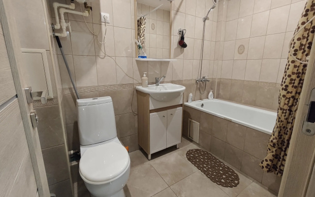 Na Industrialnoy 1B/3B Apartments