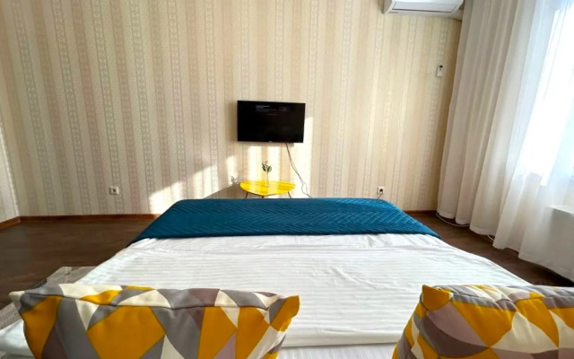 ZebraHome na naberezhnoy Apartments