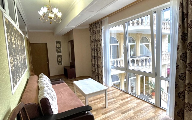 ArLian Lazarevskoe Guest House
