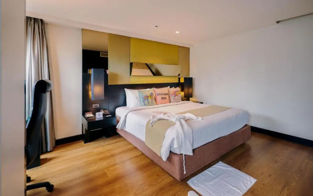 Отель Golden Tulip Mandison Suites