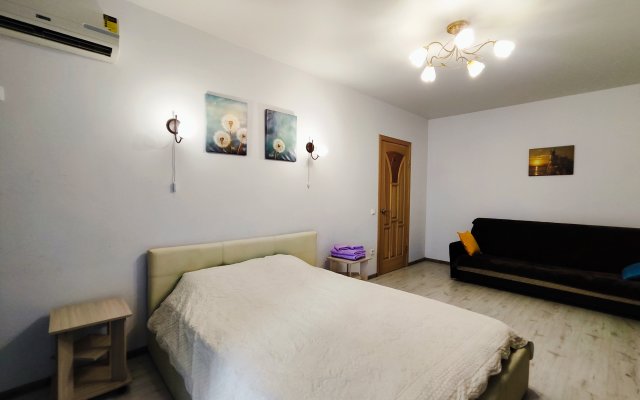 9 Nochey Na Parkhomenko 8 Apartments