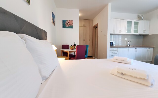 Kala Rooms & Suites Apartments