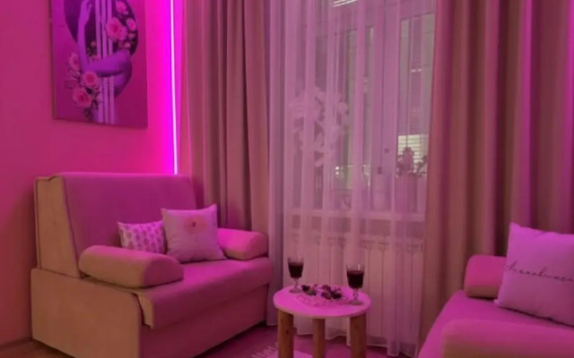 Квартира Живи Тут 89