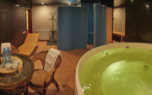 Le Vashoff Hotel