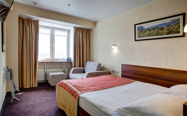 Azimut Kemerovo Hotel 