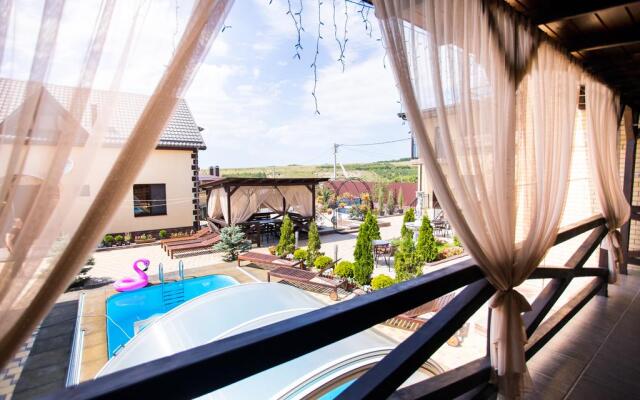 Let Hotel Guest House