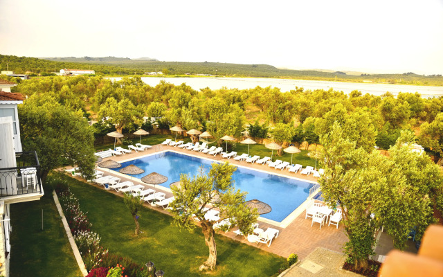 Zeytin Arası Apart Otel