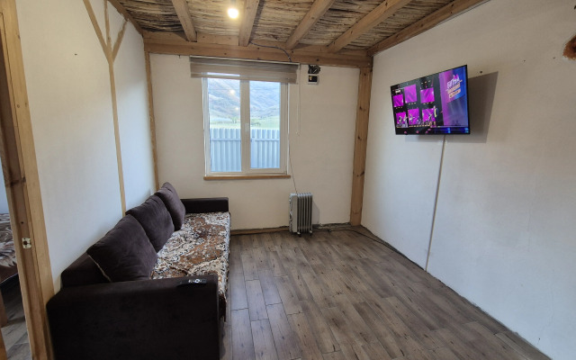 Частный дом с камином в горах