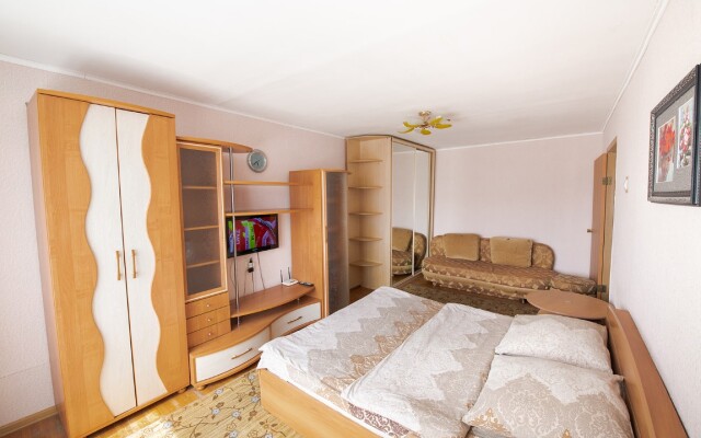 Na Okeanskom Prospekte 101/58 Apartments
