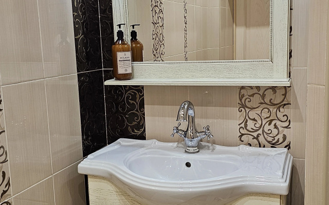 Апартаменты с Просторной Лоджией